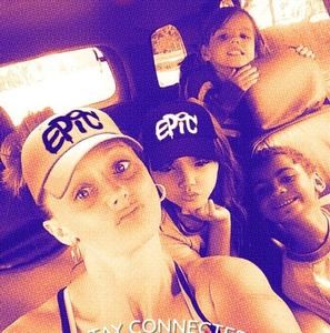 Meet your Posher, Stacy